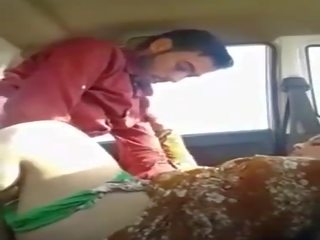 Good looking Pakistani slut sucks a phallus in the car