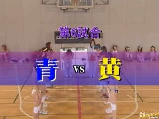 Aficionado asiática niñas jugar desnudo baloncesto